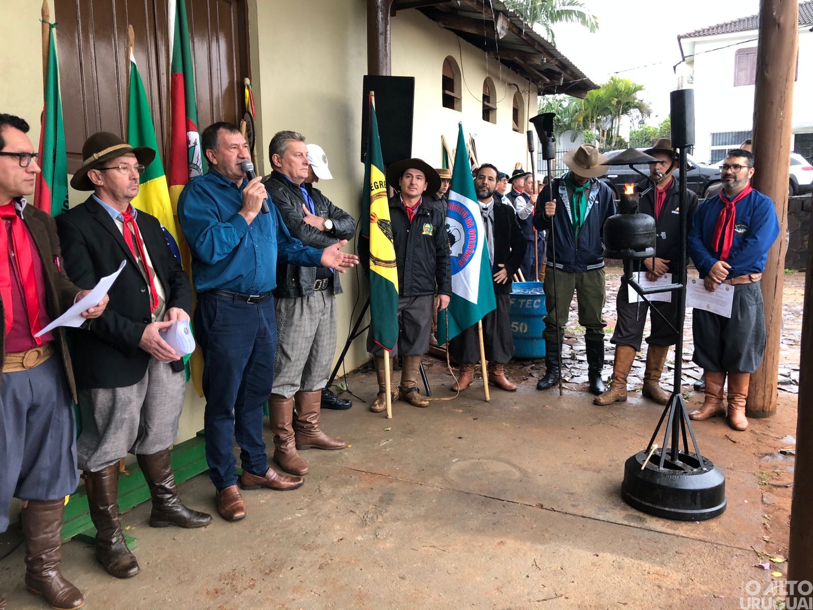 Distribuição da Chama Crioula foi realizada neste sábado