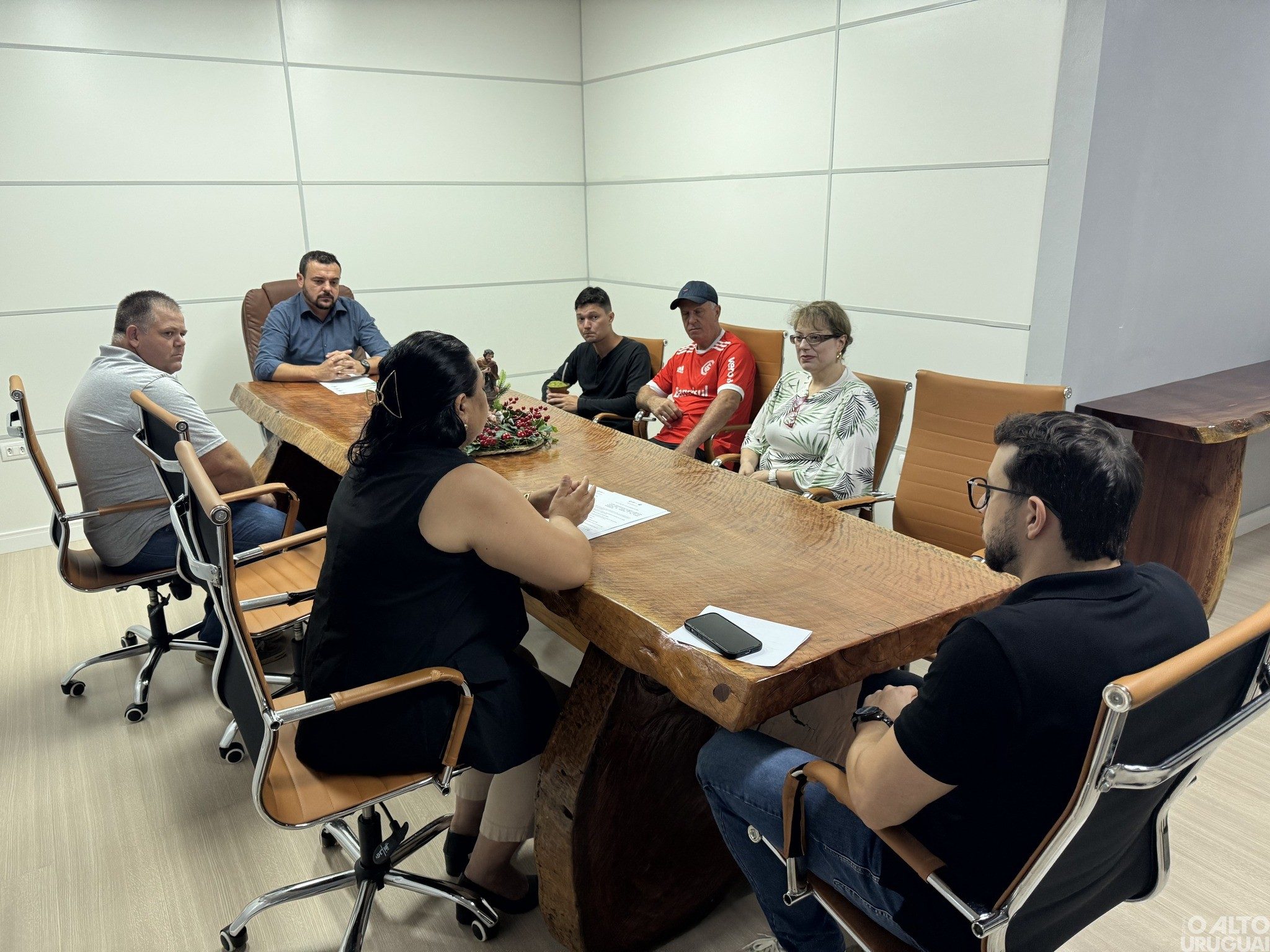 Erval Seco empossa novos servidores