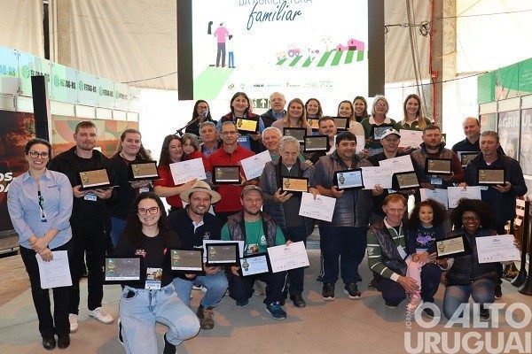 12º Concurso de Produtos da Agroindústria Familiar premia expositores