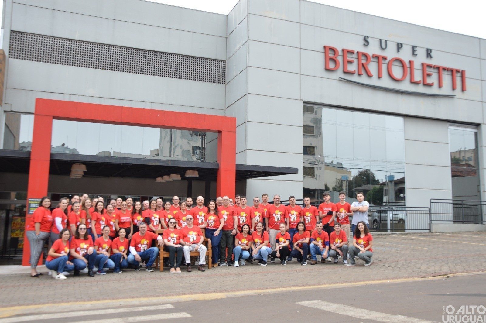 Super Bertoletti realiza último sorteio dos 50 anos neste sábado