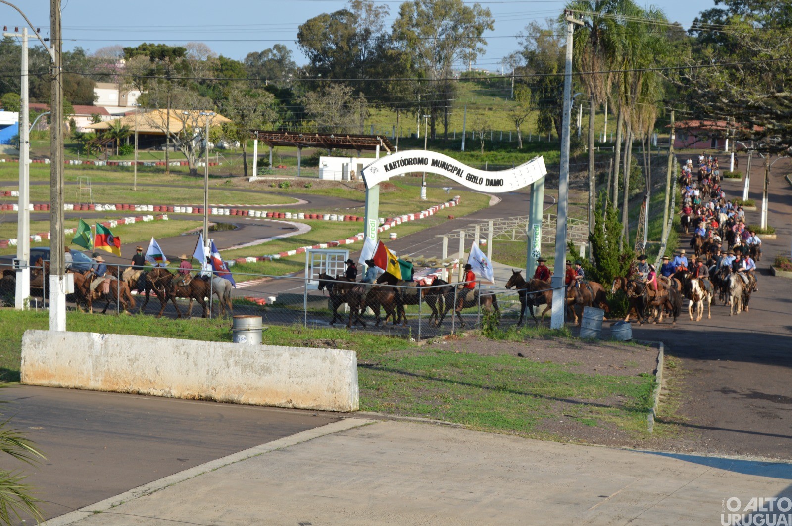 Cavalarianos do 31º Bate-casco passam por FW