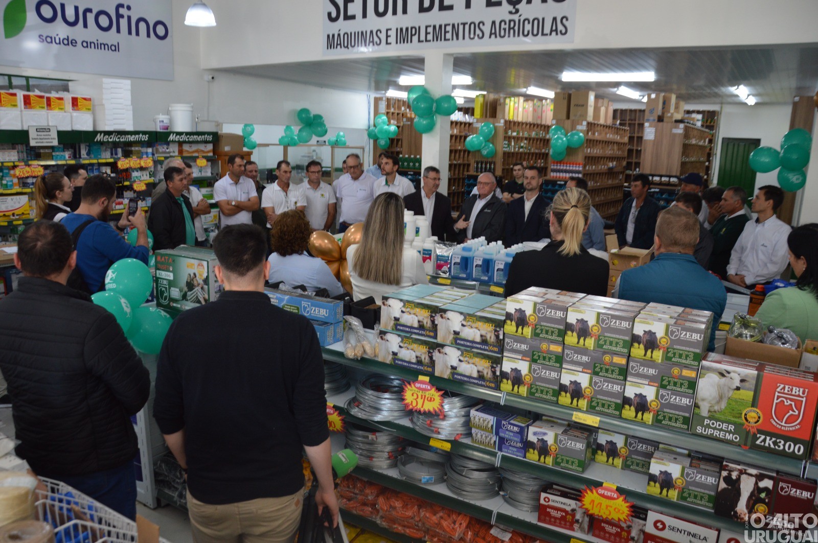 Cotrifred inaugura moderna seção de peças em FW