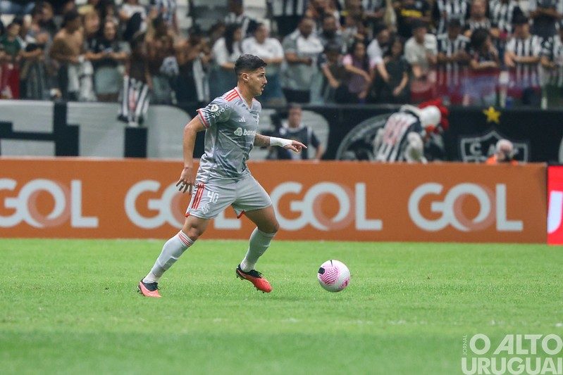 Internacional enfrenta Flamengo nesta quarta-feira