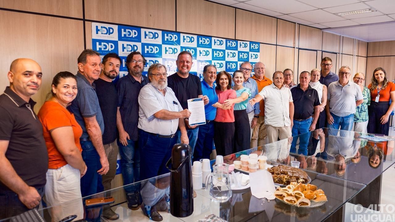 Covatti Filho anuncia emenda de R$ 450 mil para o HDP e recursos para ambulância
