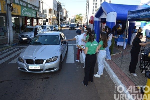 Amigas do HDP e Sicredi Conexão realizam pedágio em prol do hospital