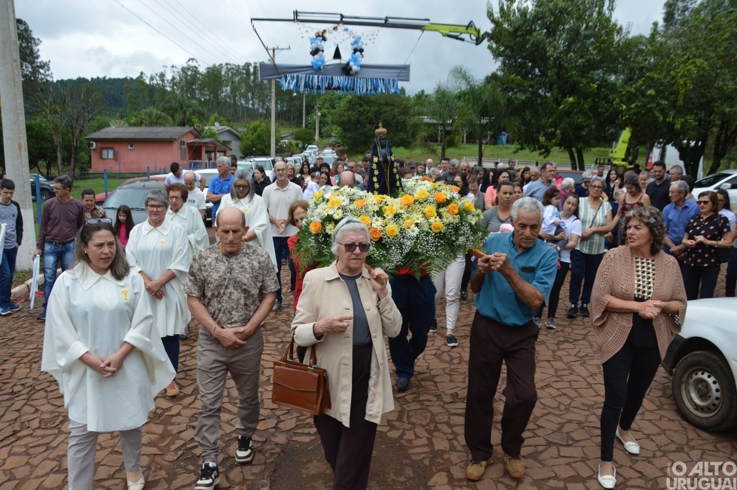 Nossa Senhora Aparecida é homenageada na linha Pedras Brancas