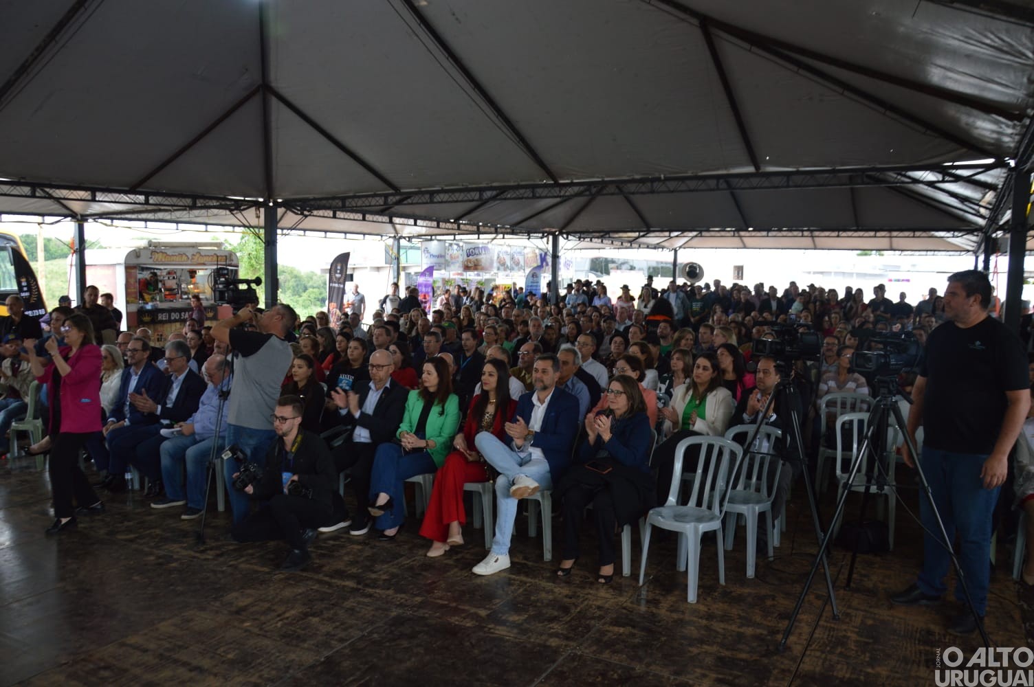 Abertura oficial da Facipal é marcada por anúncios de melhorias para Palmitinho