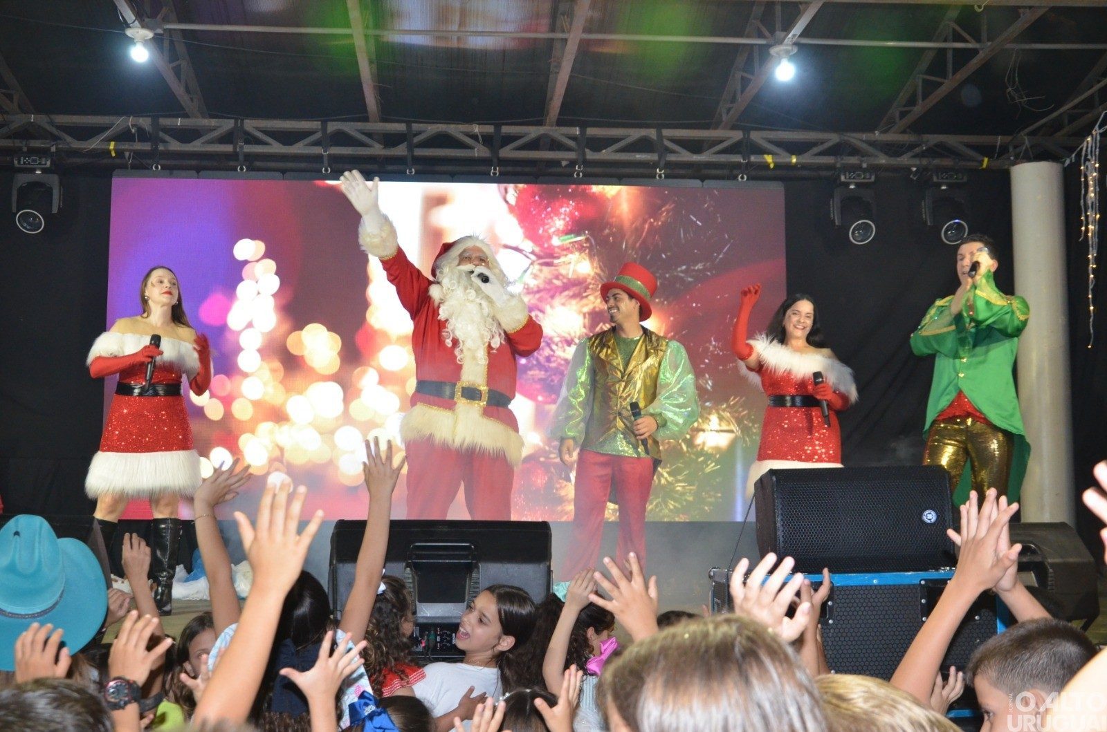 Cristal do Sul abre programação natalina com chegada do Papai Noel