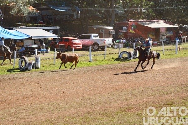 CTG Rodeio da Querência promove 25ª edição do Rodeio Crioulo em FW