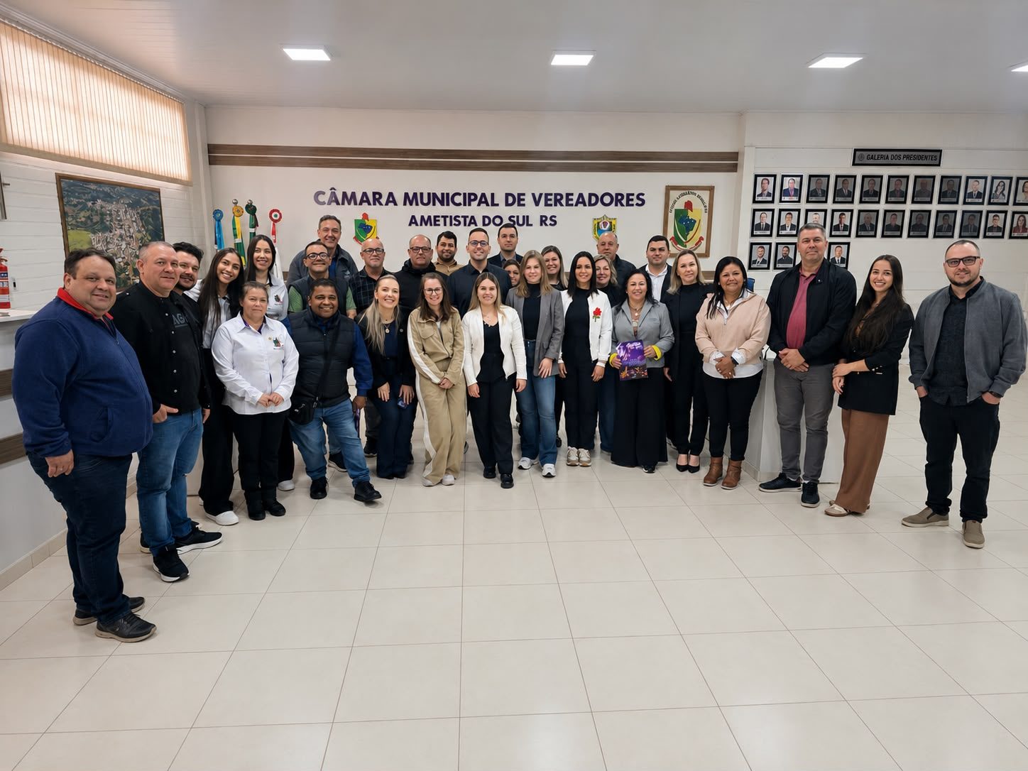 Legislativo de Ametista do Sul homenageia contribuição dos garimpeiros para história, identidade e desenvolvimento do município
