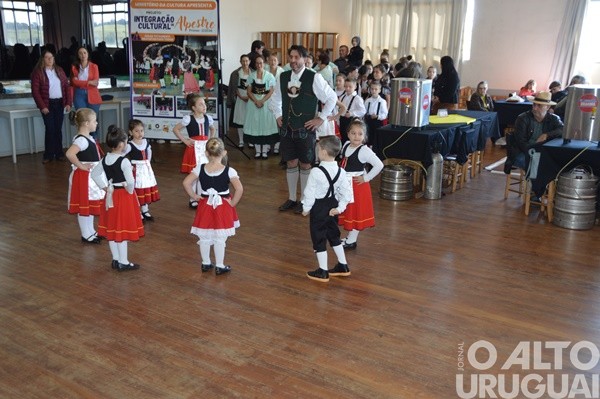 Corte da 24ª Oktoberfest é escolhida em Alpestre