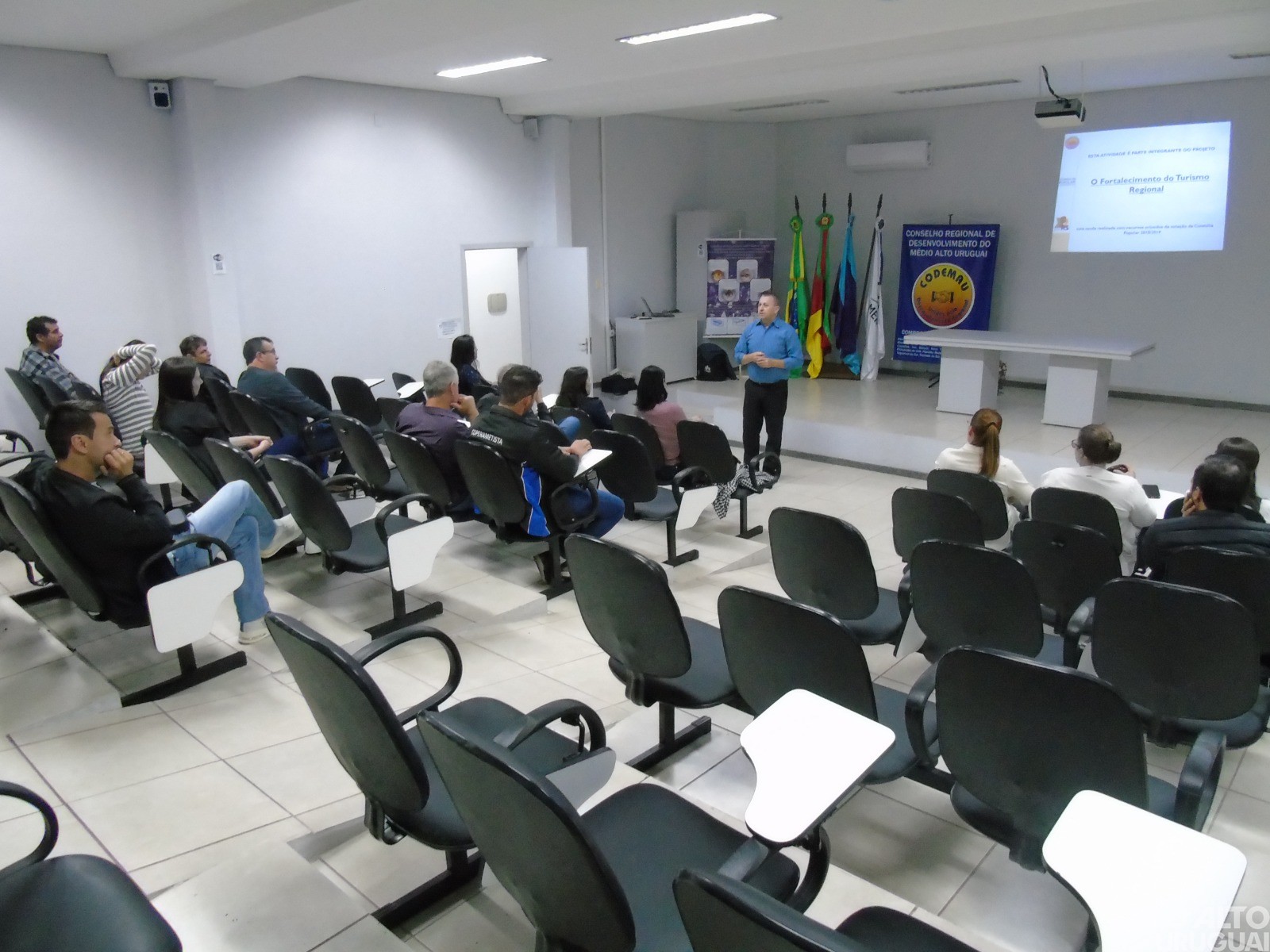 Codemau promove palestra sobre a importância do turismo para os negócios