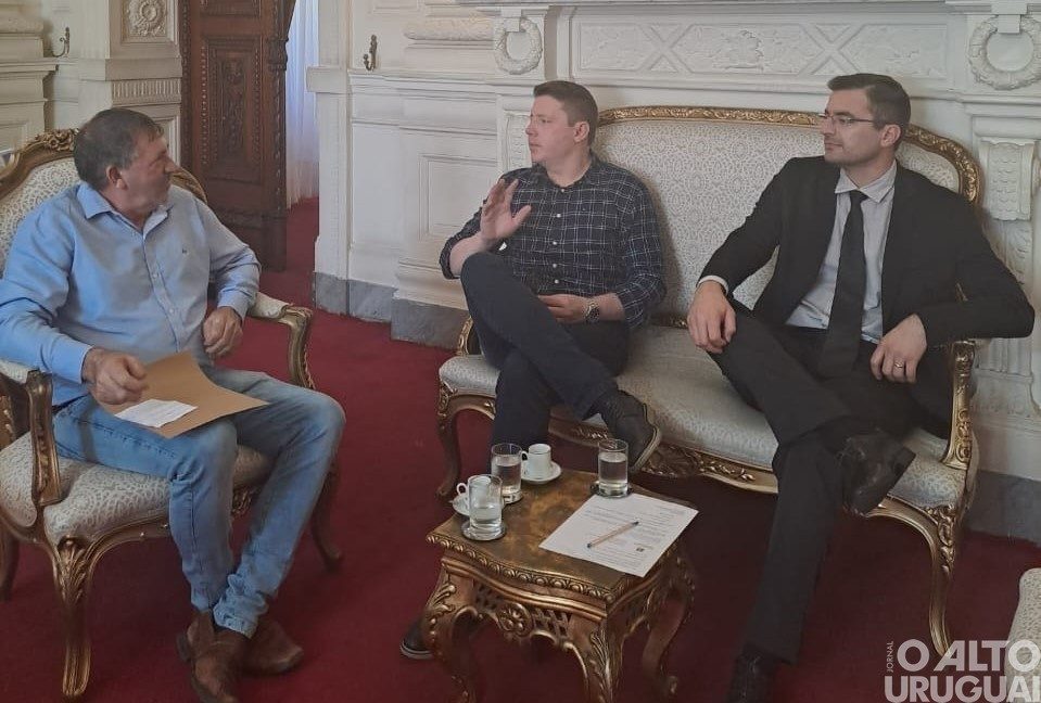 Prefeito de Taquaruçu do Sul busca novos investimentos junto a Casa Civil
