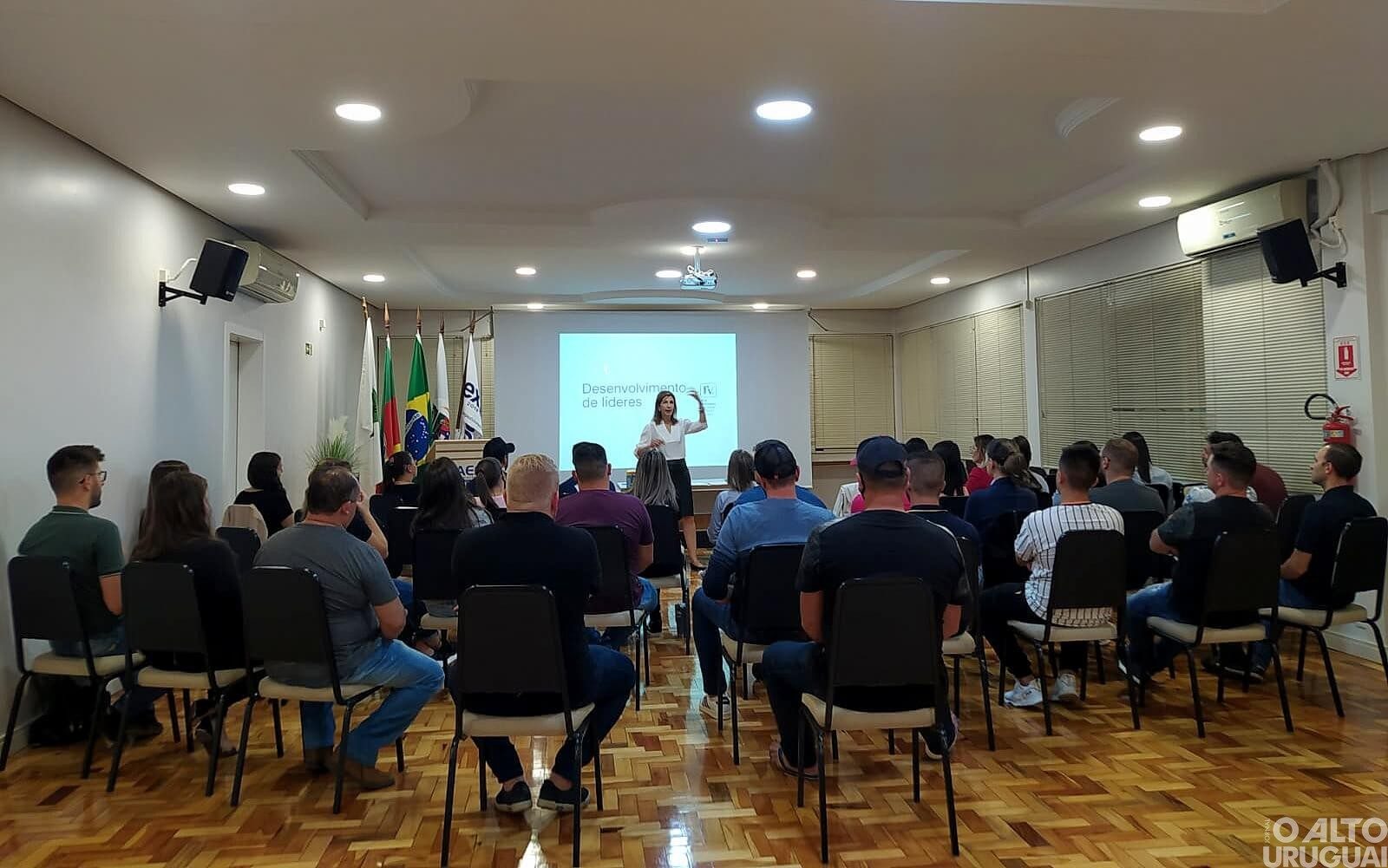 Curso de Desenvolvimento de Líderes da AEFW é finalizado