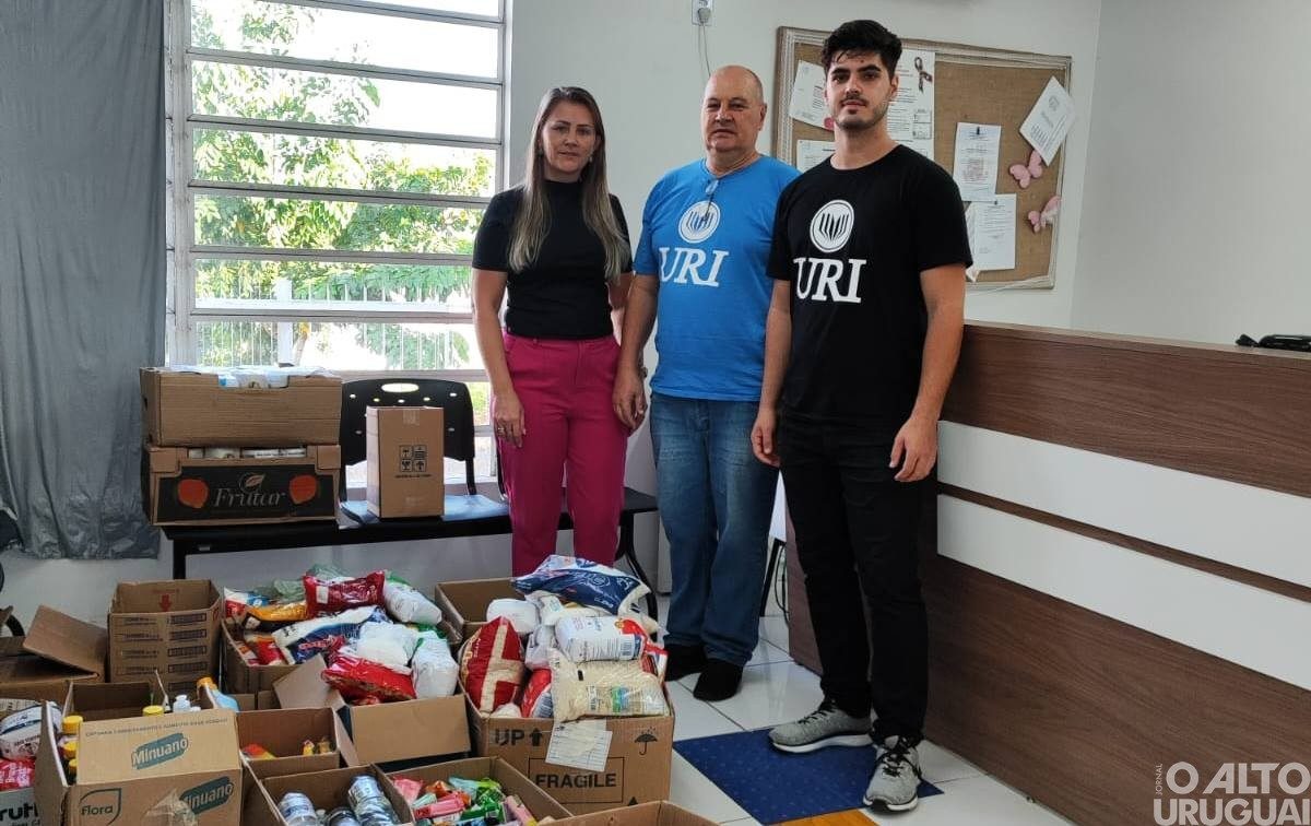 Entidades recebem donativos arrecadados por acadêmicos