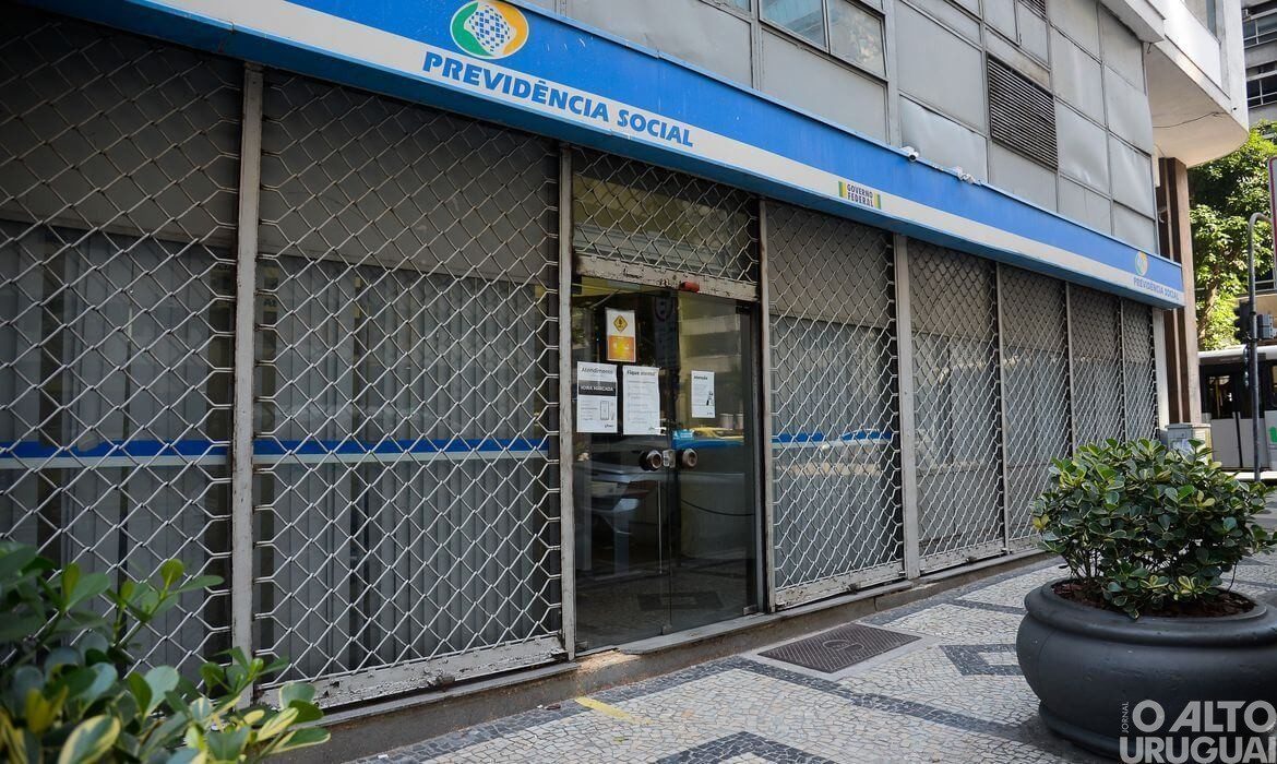 INSS volta a agendar atendimento presencial