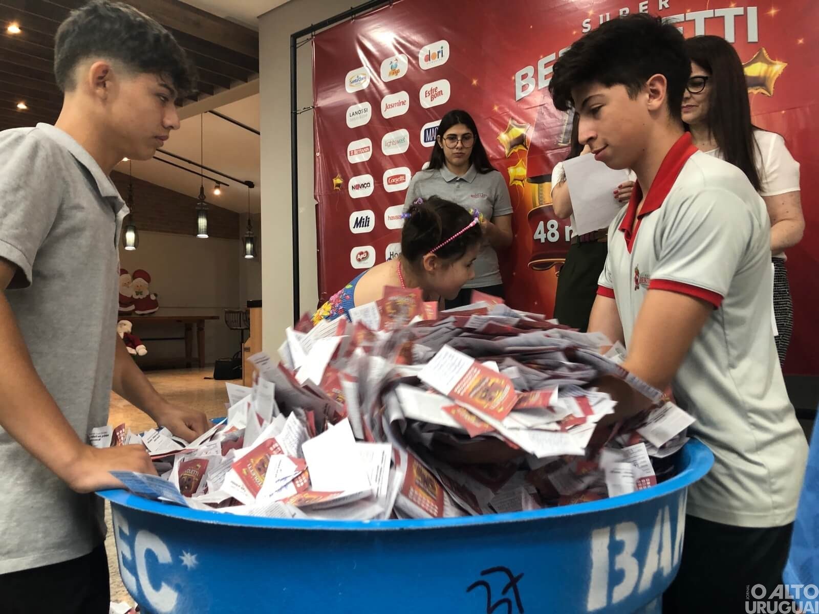 Bertoletti realiza terceiro sorteio da Parceria Premiada