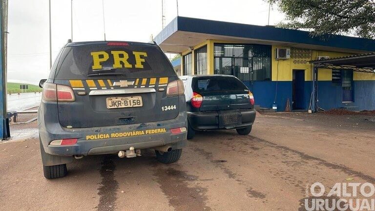 Casal é preso com habilitações falsas em Iraí