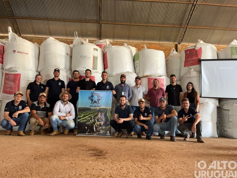 Agronomia: curso forma profissionais para sucessão rural e desenvolvimento regional
