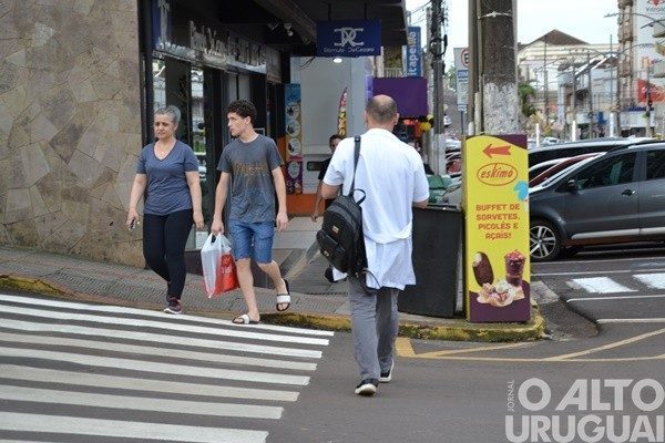 Cerca de R$ 46 milhões devem ser injetados na economia de FW com o 13º salário