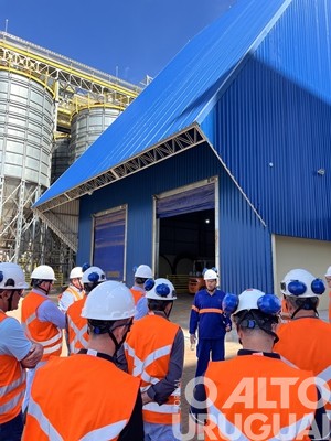 JBS apresenta a estrutura da fábrica de ração em Seberi