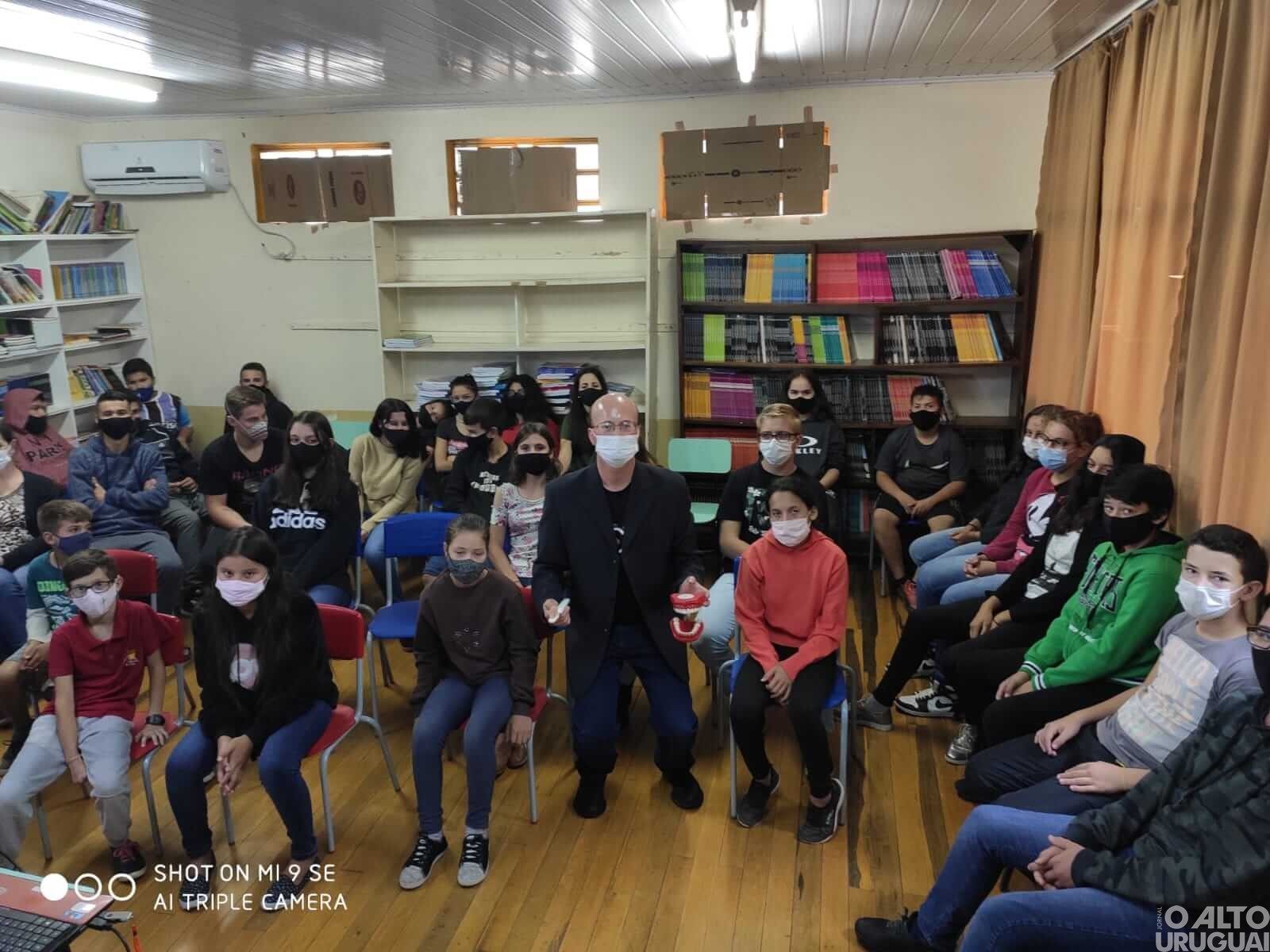 Vista Alegre: alunos participam de atividades alusivas ao Dia da Escola