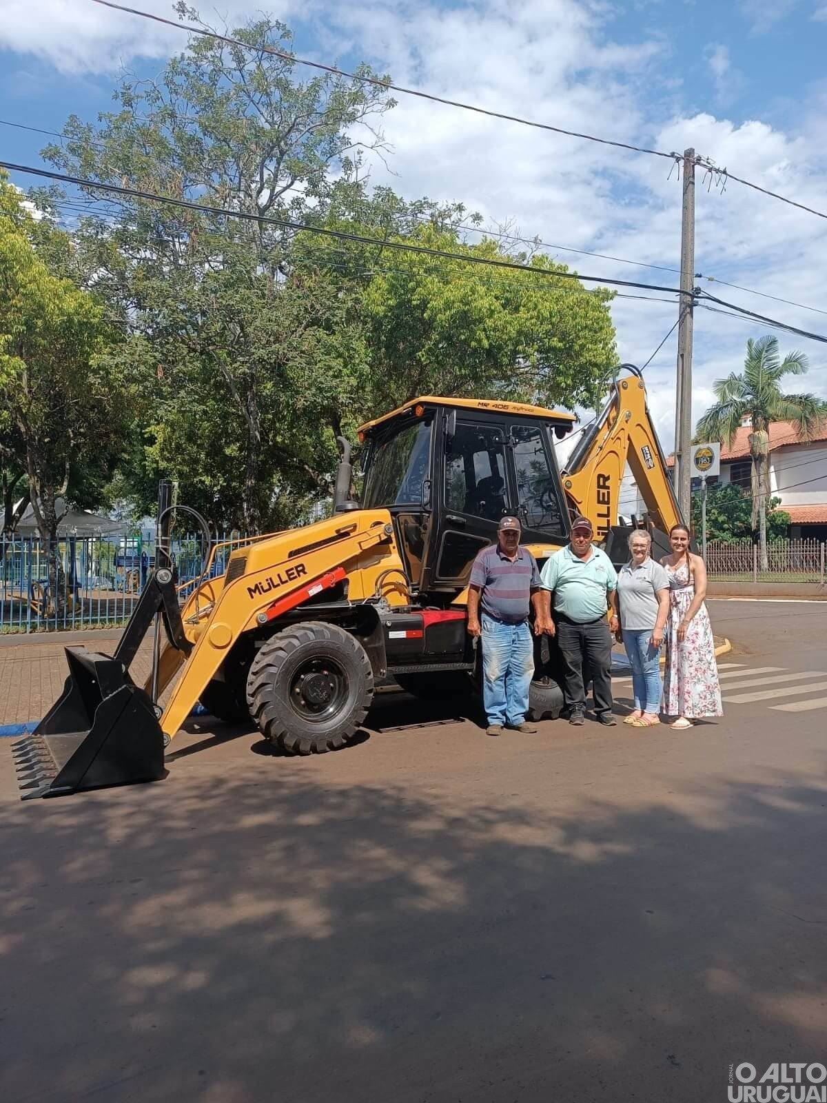 Administração de Rodeio Bonito recebe R$ 452 mil para obras 