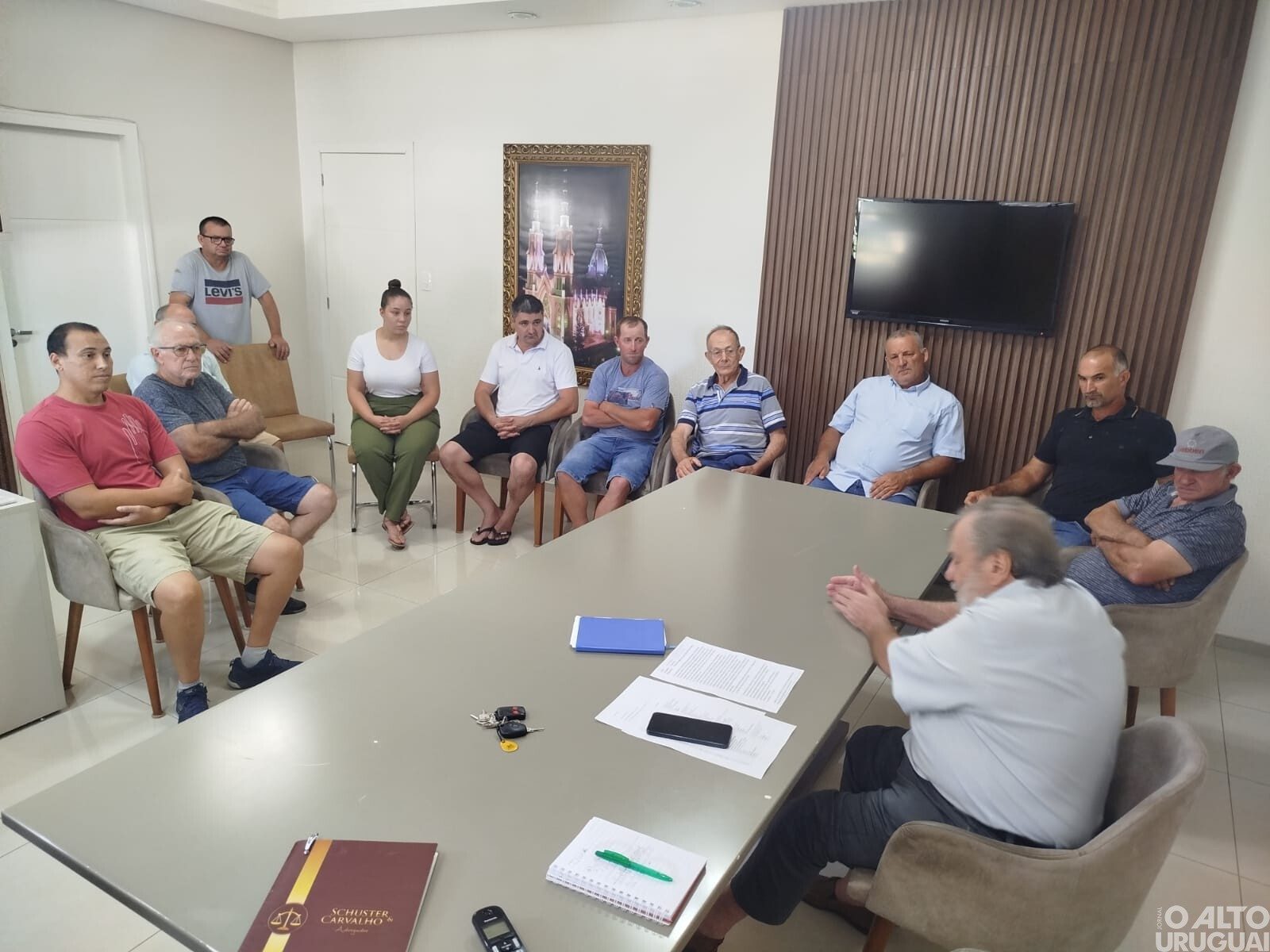 Representantes da Linha São José participam de reunião no gabinete do prefeito de FW