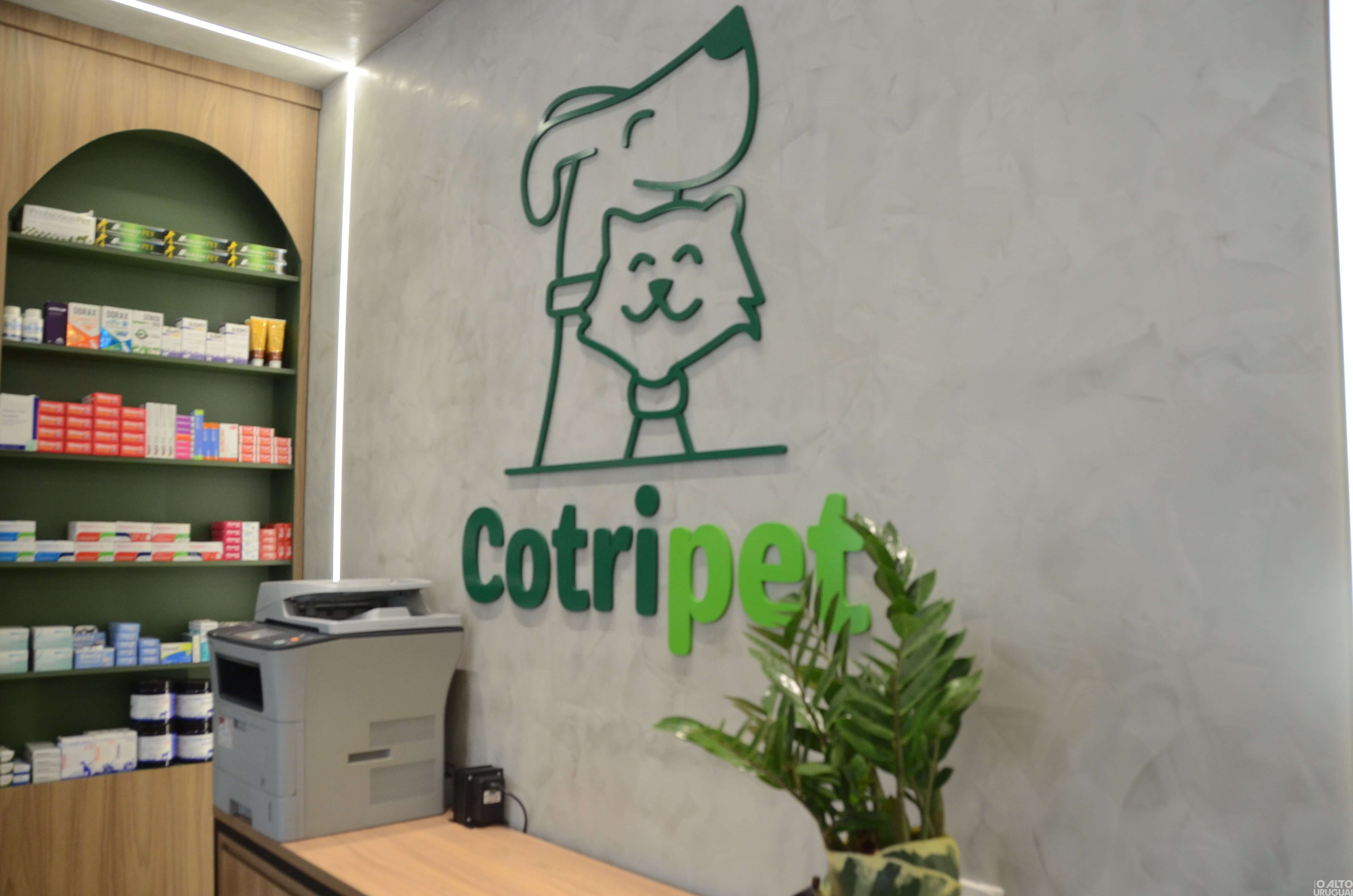 Cotripet inaugura em FW