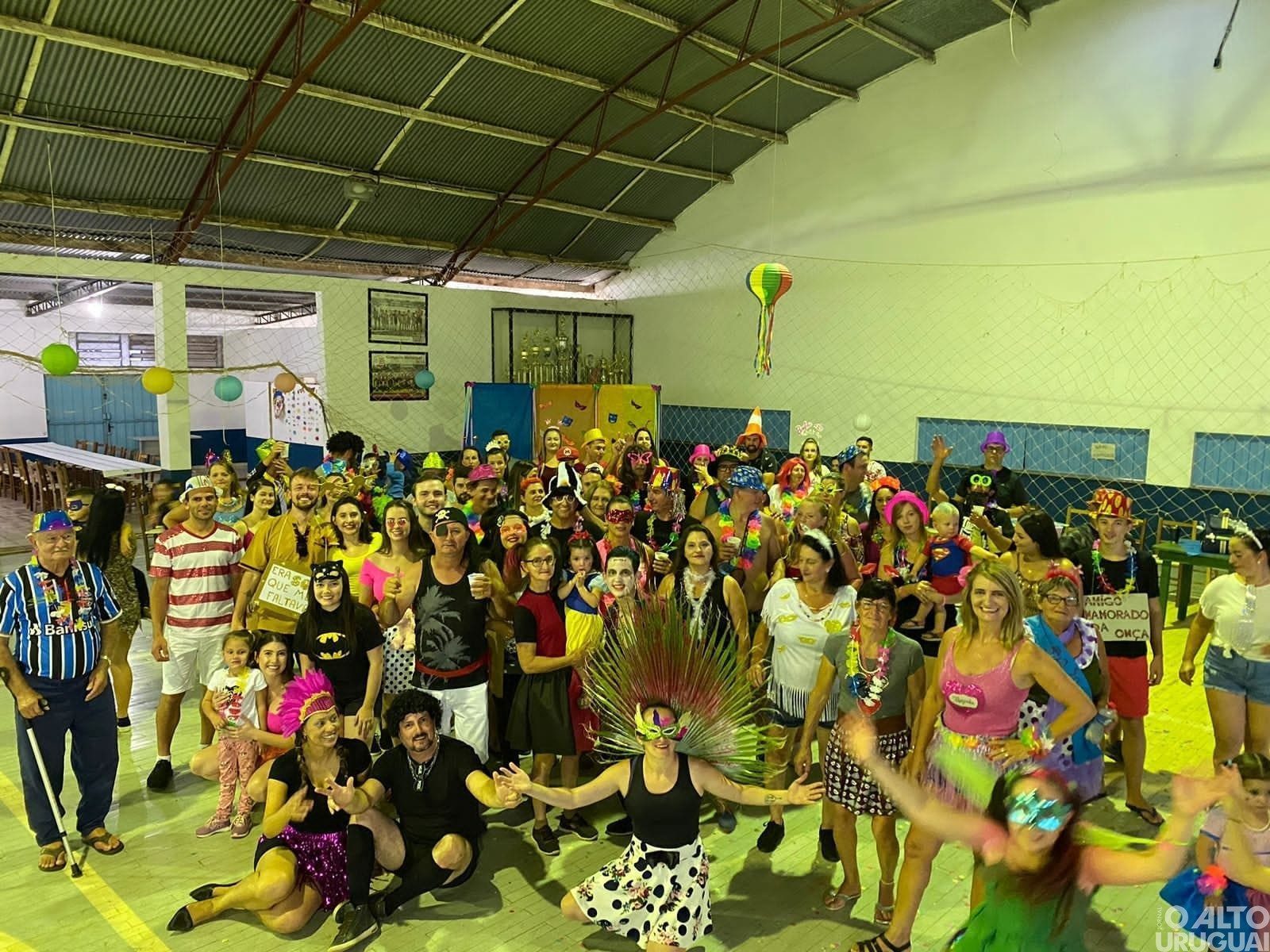 Comunidade da linha Alto Alegre realiza seu primeiro Baile de Carnaval