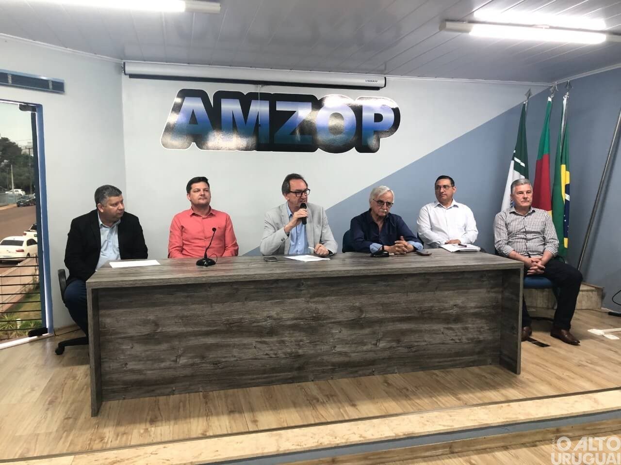 Reunião da Amzop debate temas para o desenvolvimento regional