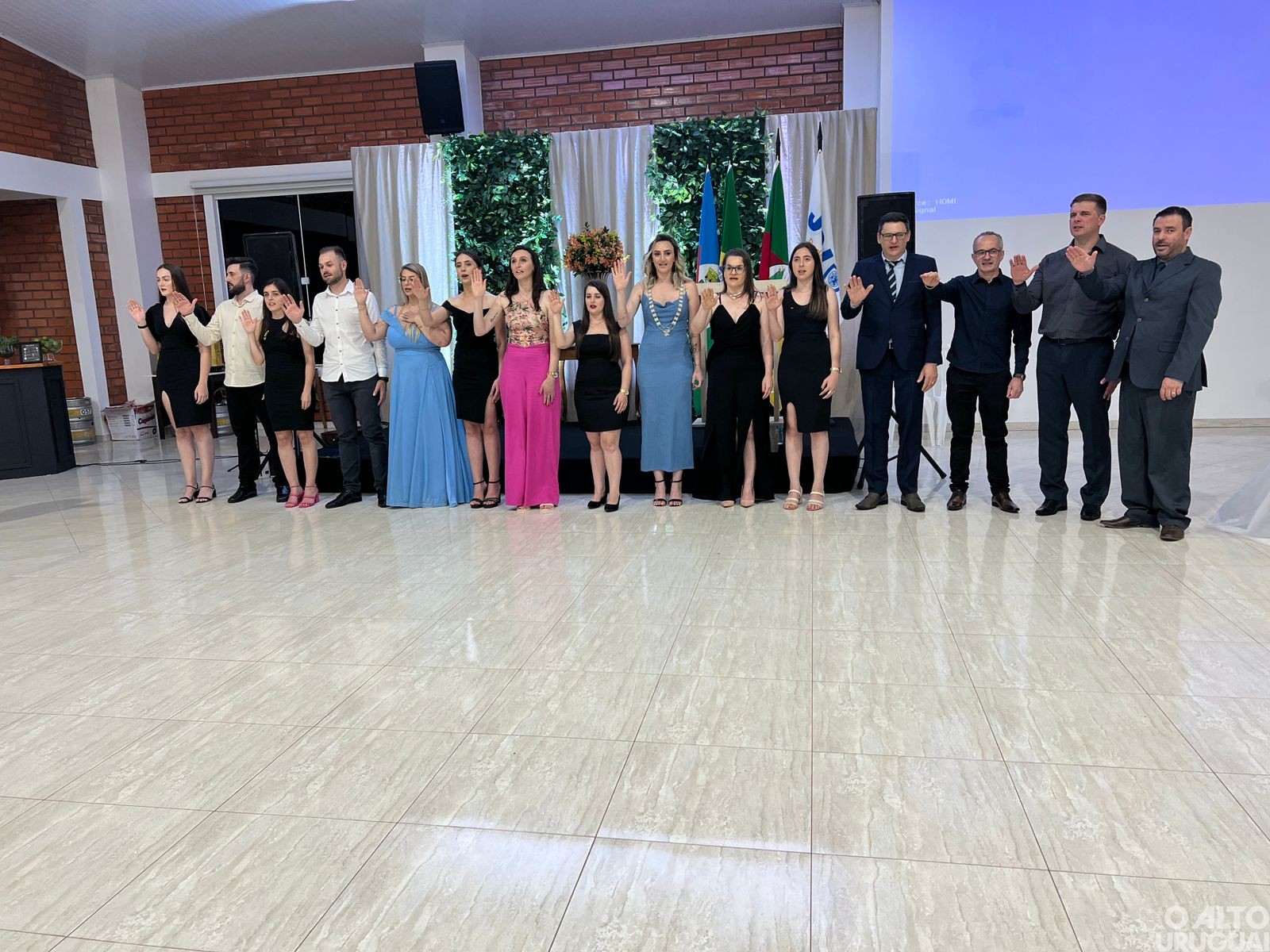 Jantar festivo com honrarias marca os 50 anos da JCI em Rodeio Bonito