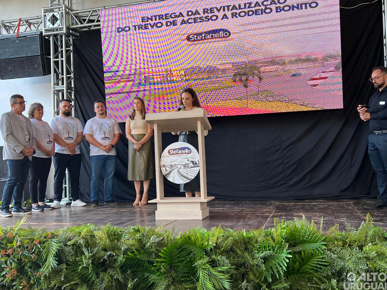 Entrega da revitalização do trevo é realizada em Rodeio Bonito