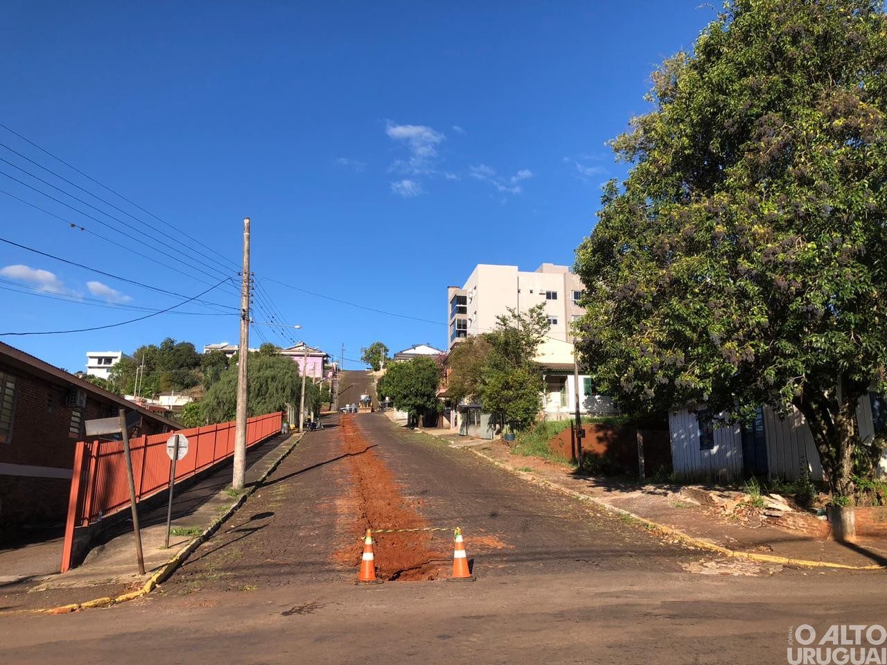 Corsan reforça abastecimento de água do bairro Barril em FW