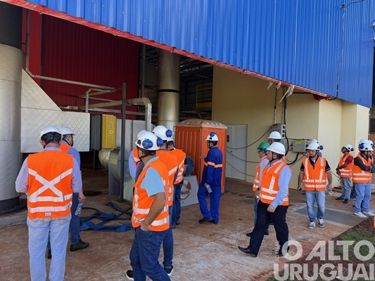 JBS apresenta a estrutura da fábrica de ração em Seberi