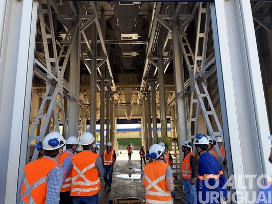 JBS apresenta a estrutura da fábrica de ração em Seberi