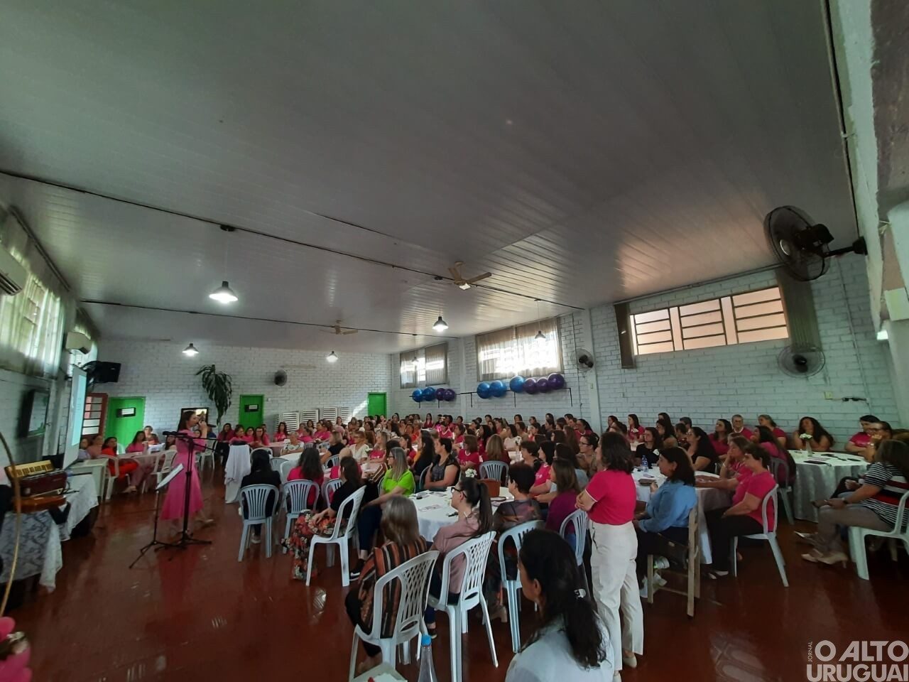 Chá da Liga reúne mulheres em Rodeio Bonito