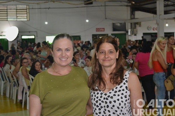 AU realiza evento sobre liderança feminina para vereadoras da região