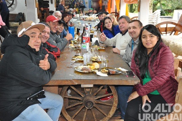 Grupo de argentinos participa de integração em FW