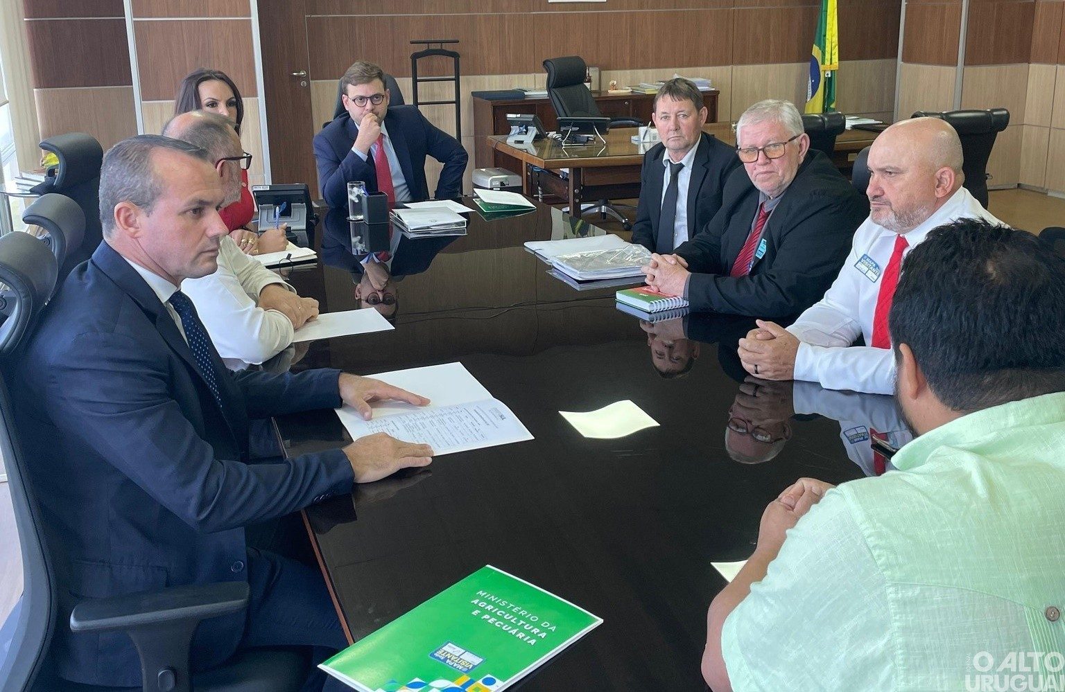 Prefeito de Ametista do Sul busca recursos em Brasília
