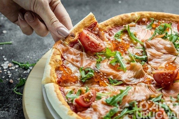 Invernada adulta vende pizza de vários sabores em FW
