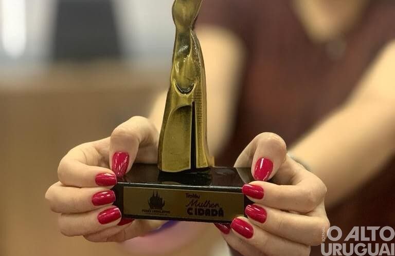 Câmara de FW entrega Troféu Mulher Cidadã nesta sexta-feira