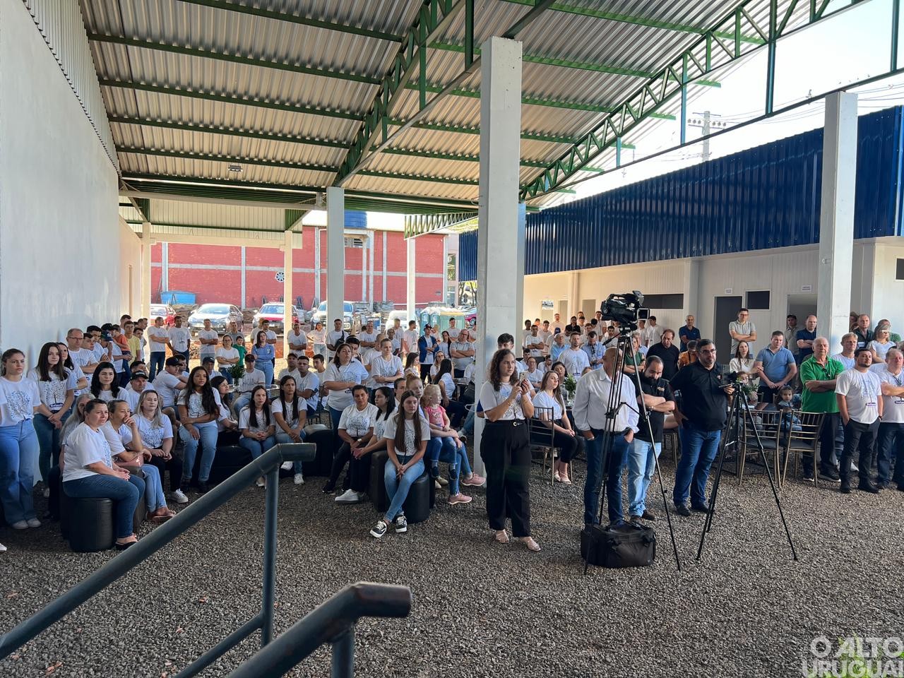 Entrega da revitalização do trevo é realizada em Rodeio Bonito