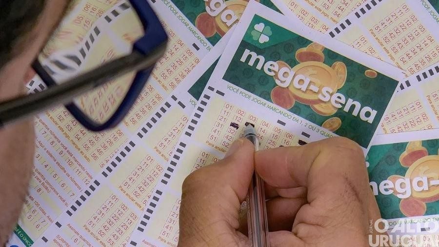 Prêmio da Mega-Sena acumula e vai a R$ 42 milhões
