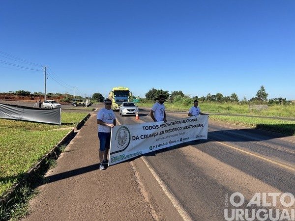 Protesto em prol da construção de hospitais infantis acontece em FW