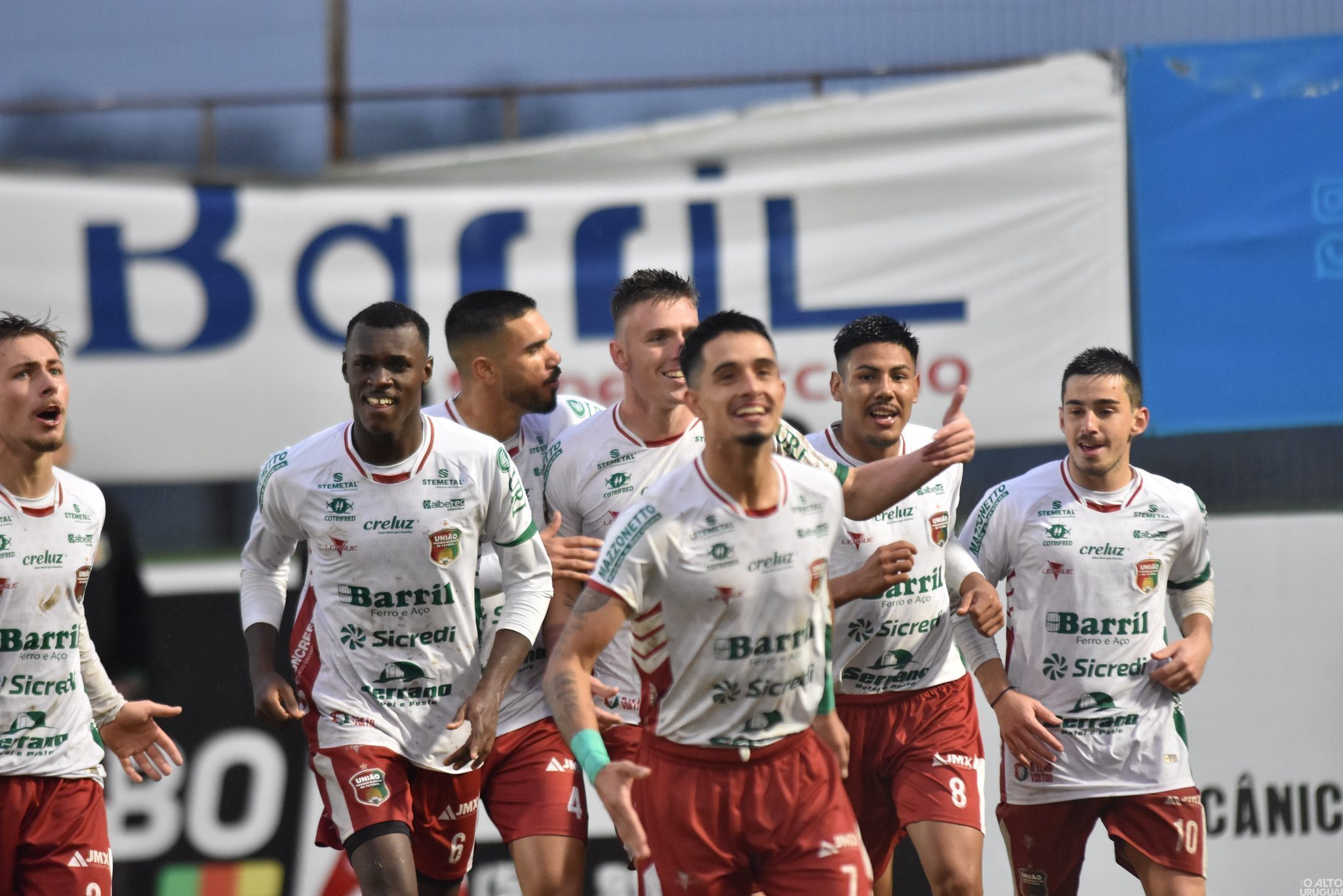 União-FW vence fora de casa e segue invicto a 10 jogos