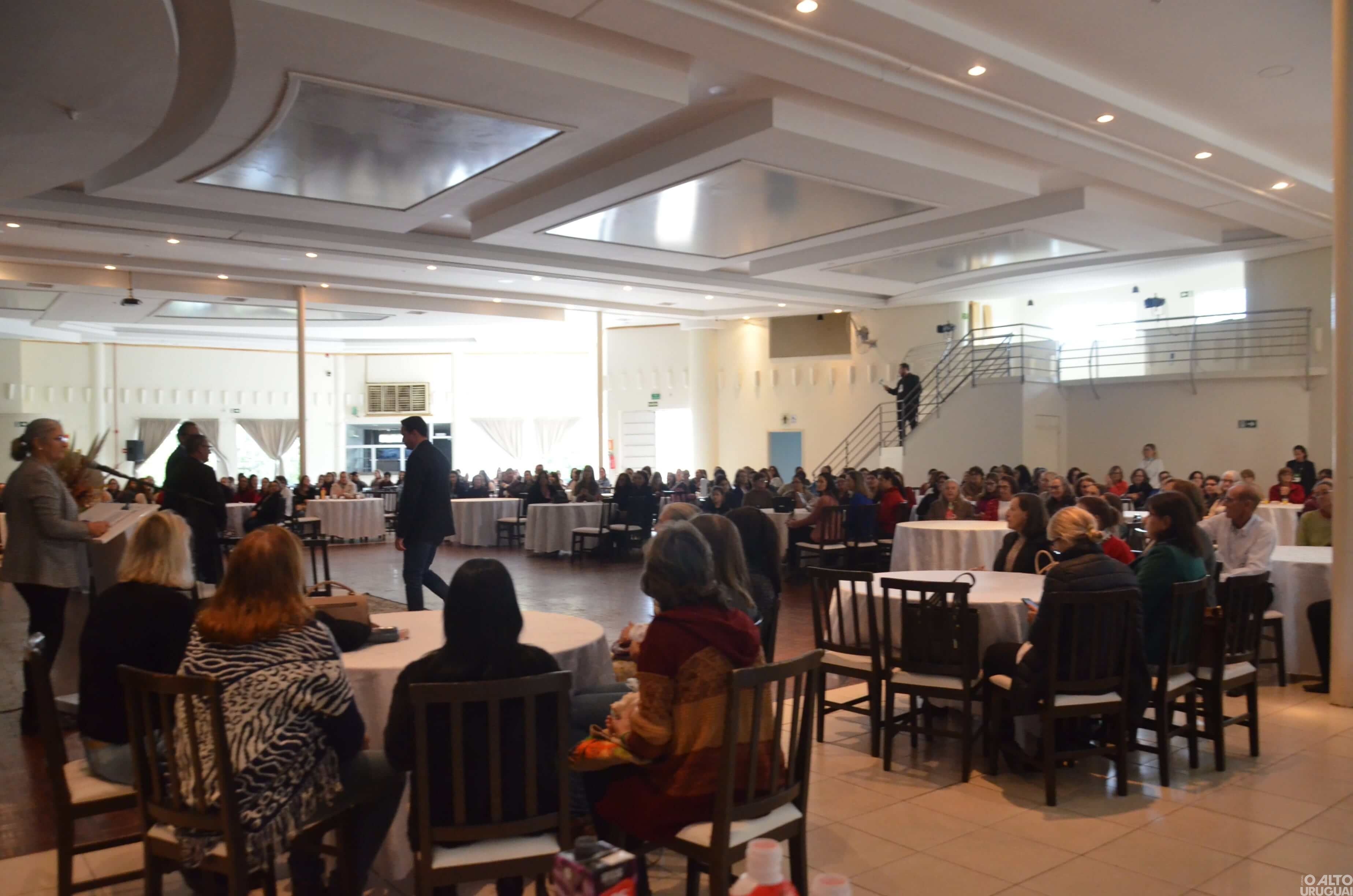 Emater promove encontro regional de mulheres