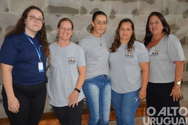 Centenas de mulheres participam de encontro em Jaboticaba