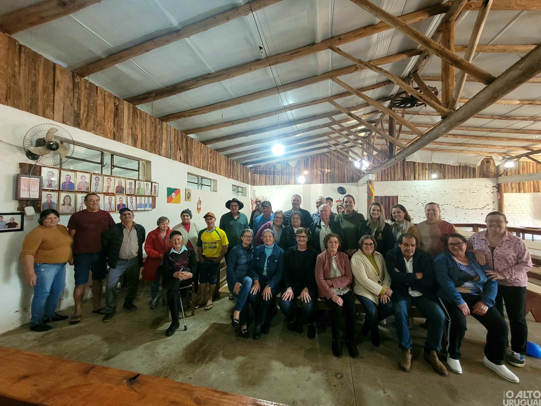 Vice-prefeito de Caiçara visita grupo da terceira idade na Linha Mendes