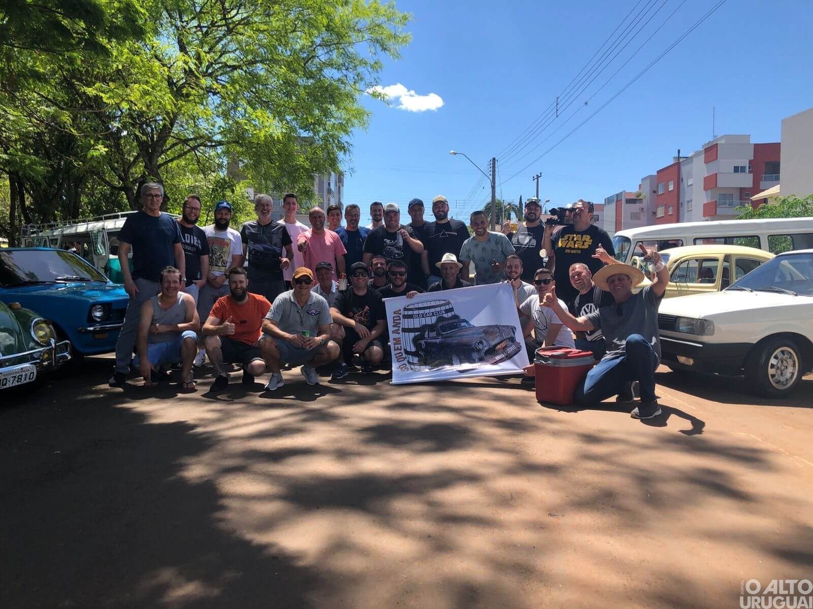 Grupo frederiquense “Só quem Anda” realiza o 1º Encontro de Veículos Antigos em FW